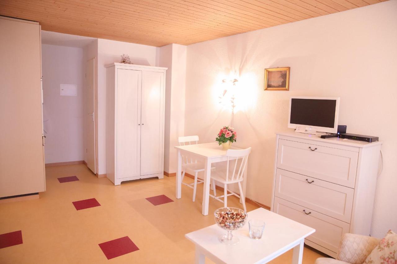 バーデン Frau Meise Bed & Breakfast エクステリア 写真