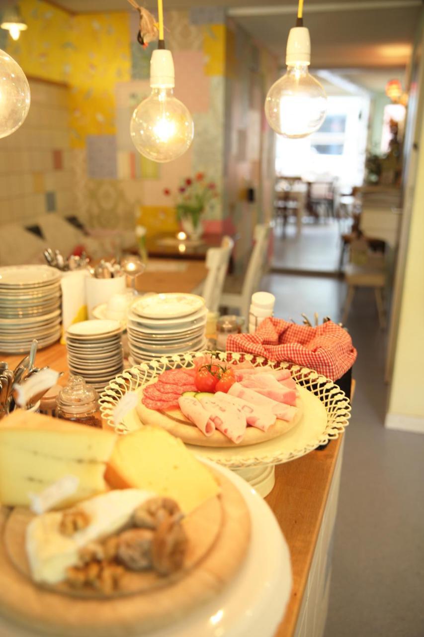 バーデン Frau Meise Bed & Breakfast エクステリア 写真
